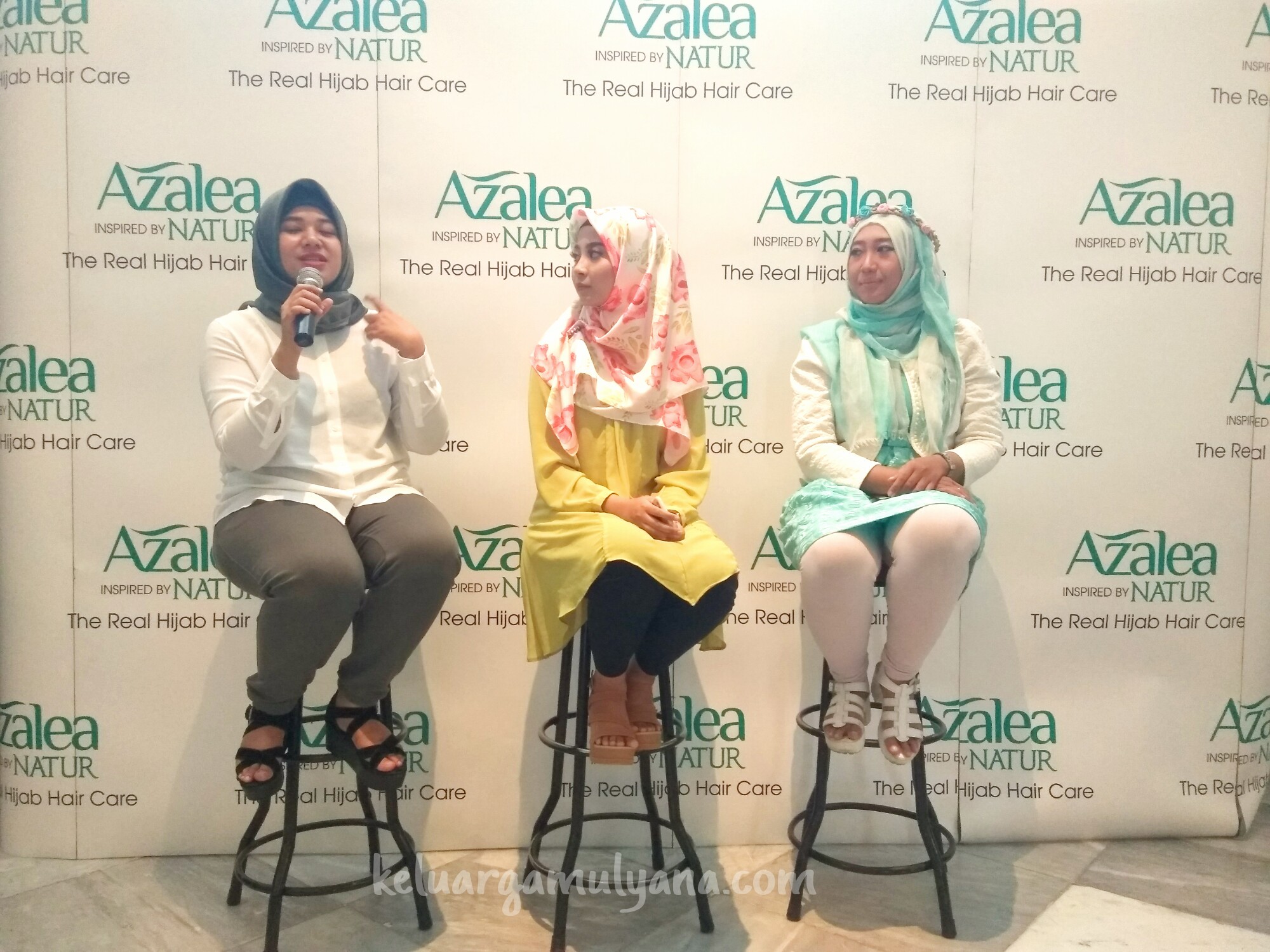 azalea hijab dating talk show